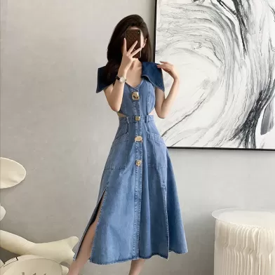 Contrast color large lapel waist slit denim A-shaped skirt